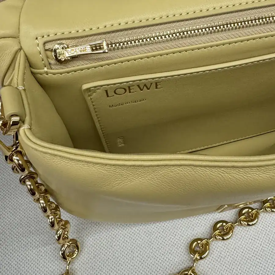 P1000.LOw℮ Goya Handbag