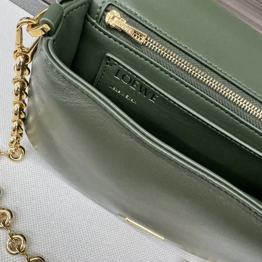 P1000.LOw℮ Goya Puffer Bucket Bag