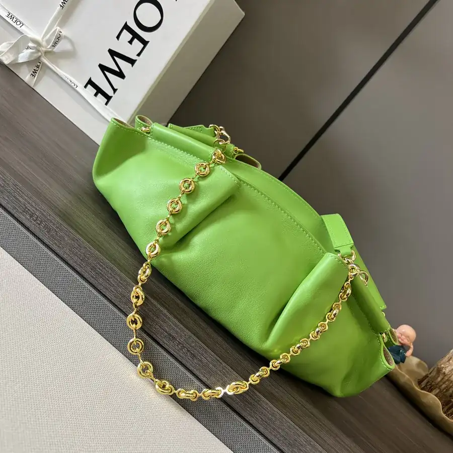 P820 Luggage New Mini Calfskin Chain Strap Paseo Handbag