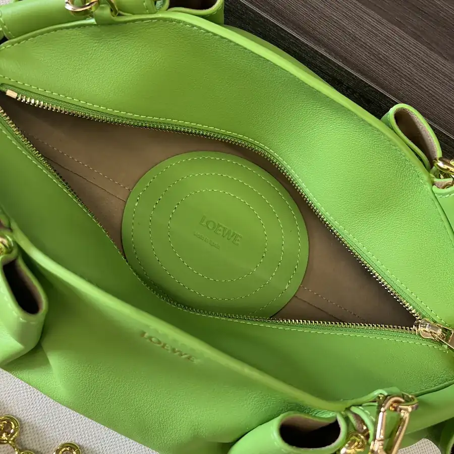 P820 Luggage New Mini Calfskin Chain Strap Paseo Handbag