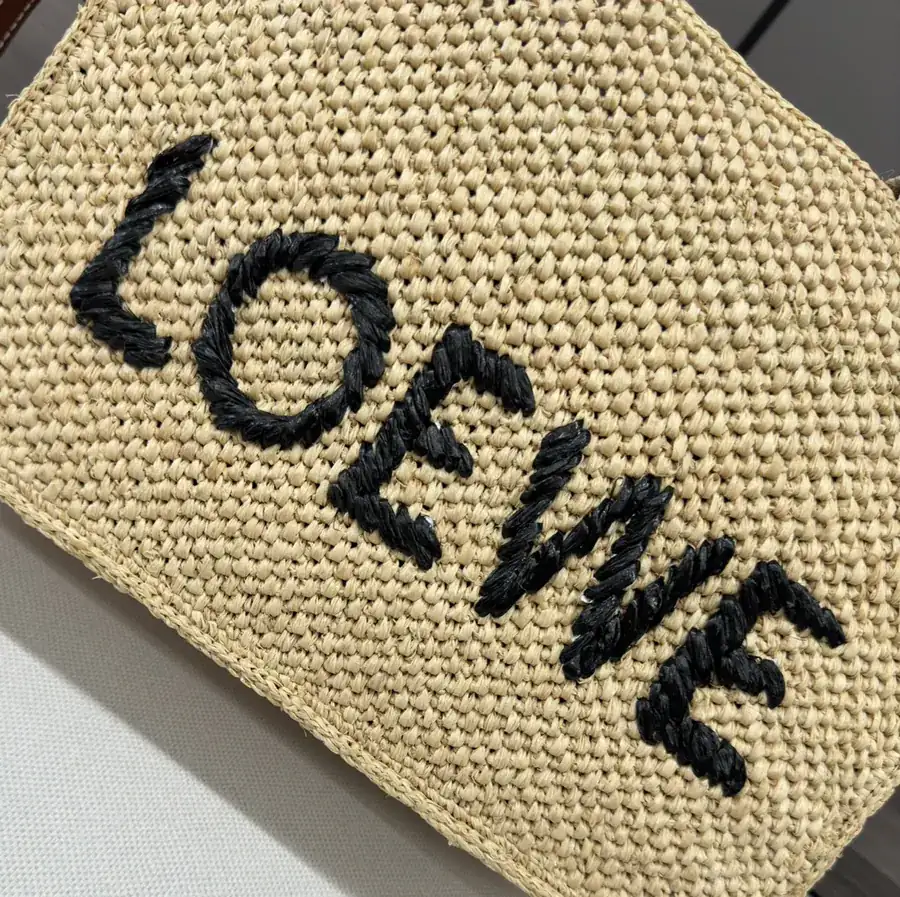 LOE*WE Font Tote Small Size