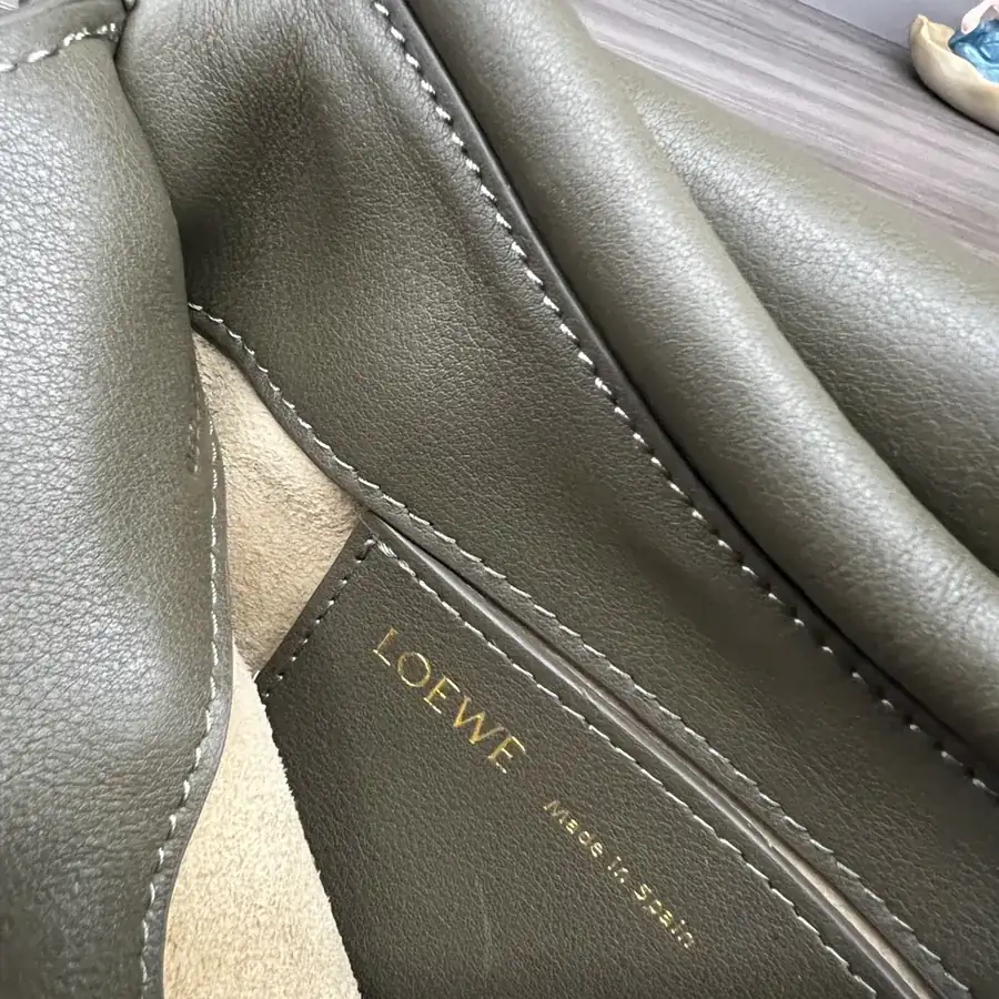 New Loe*we Paseo Bag with Shiny Nappa Calfskin