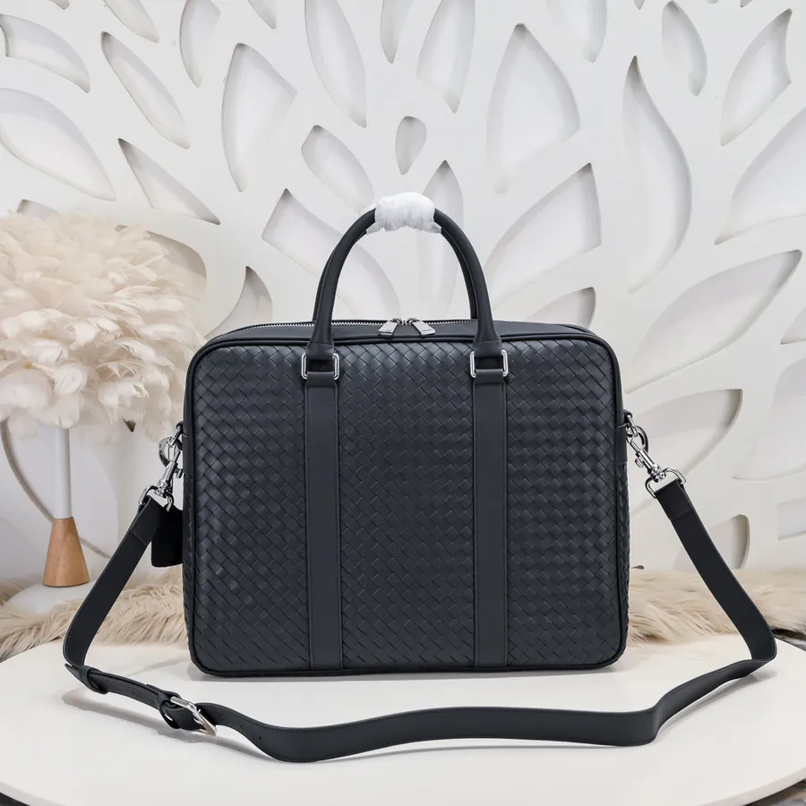 BV 2024 Men's Briefcase with Fine Trim