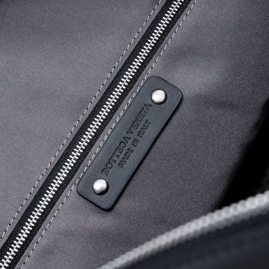 BV 2024 Men's Briefcase with Fine Trim