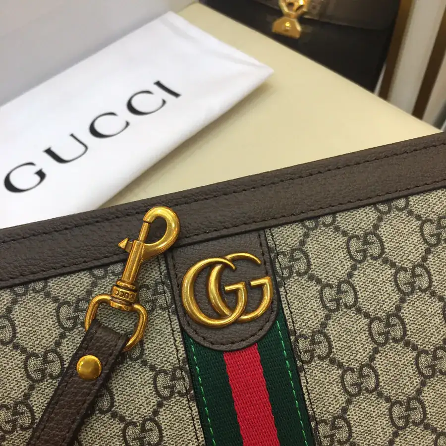 Gucci Original New Design: Premium Men's Handbag with Elegant Craftsmanship