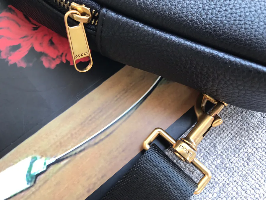 Gucci Bucket Bag Classic Red Green Stripes, Minimalist Style