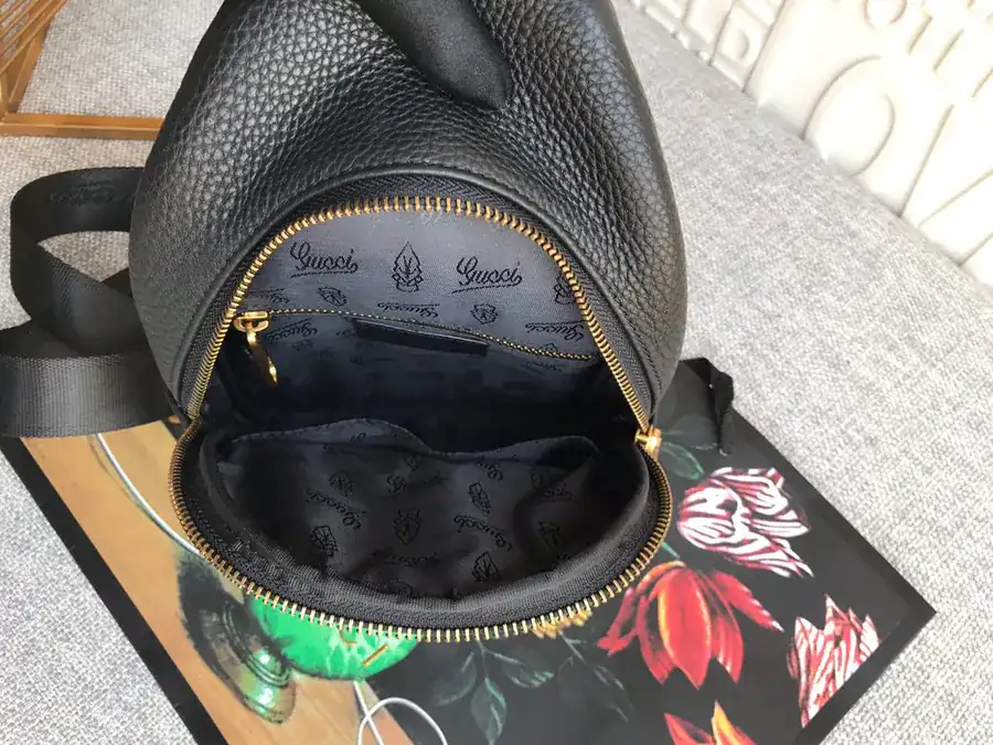 Gucci Bucket Bag Classic Red Green Stripes, Minimalist Style