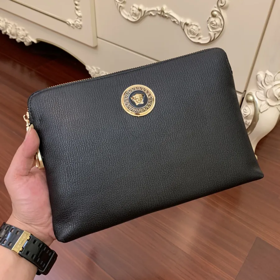 New Fendi Handbag in Black