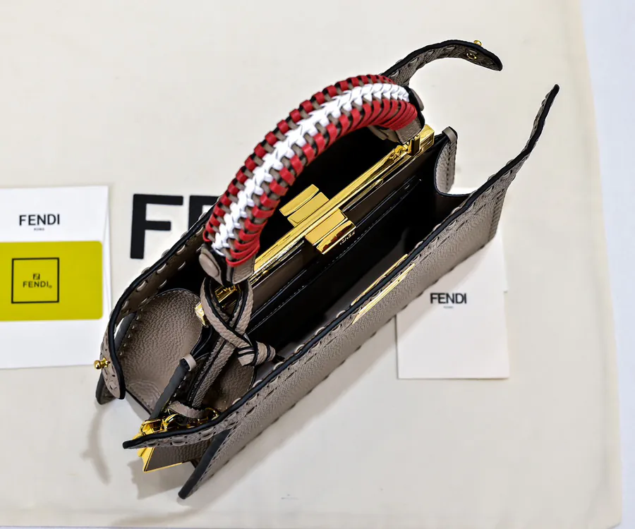 Upgraded Peekaboo Iseeu Compact Handbag