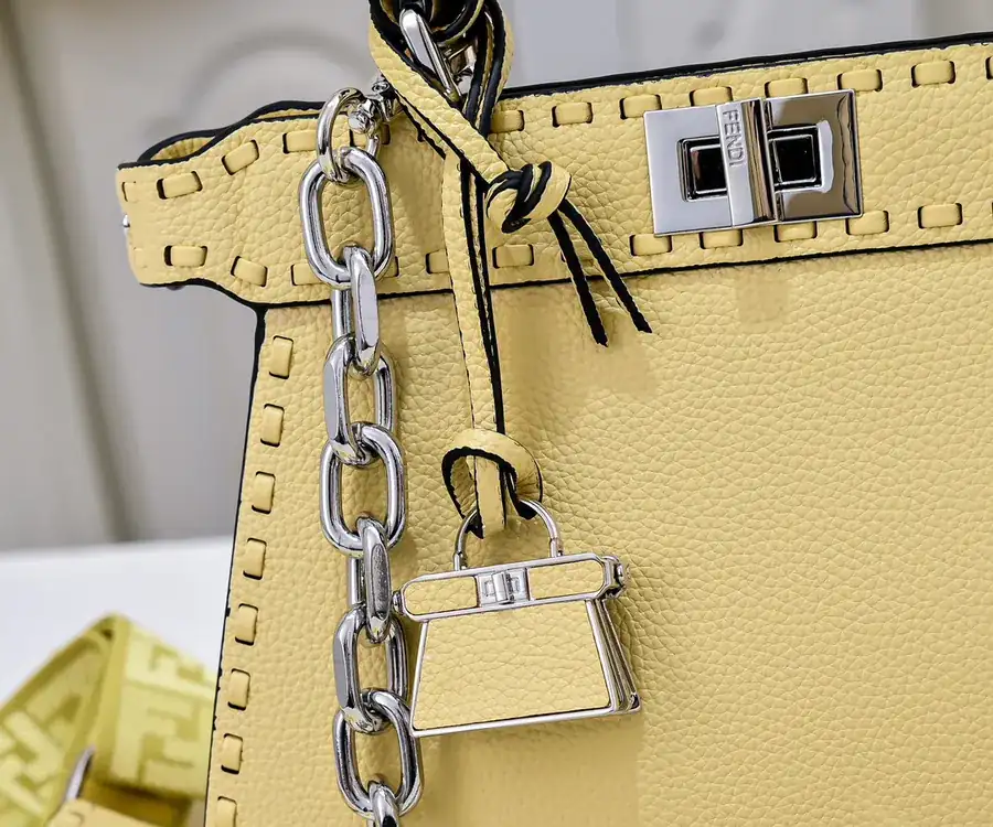 Upgraded Peekaboo Iseeu Compact Handbag with Full Set Packaging