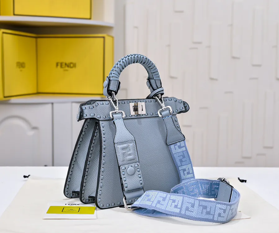 Upgraded Peekaboo Iseeu Compact Handbag with Full Set Packaging