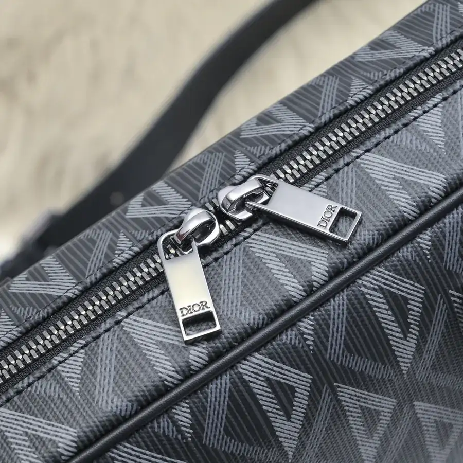 2024 Men's Briefcase Tote Hit the Road