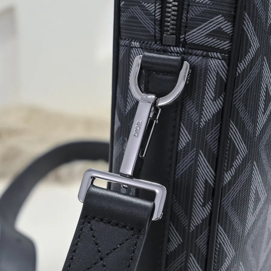 2024 Men's Briefcase Tote Hit the Road