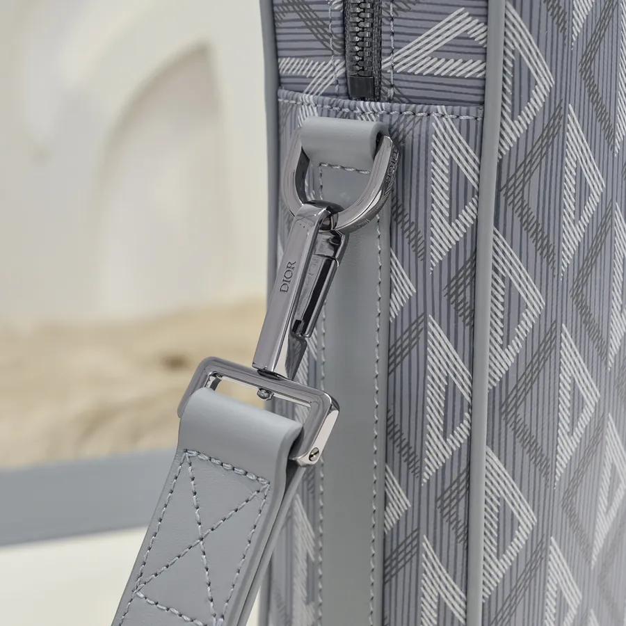 2024 Men's Briefcase Tote Hit the Road