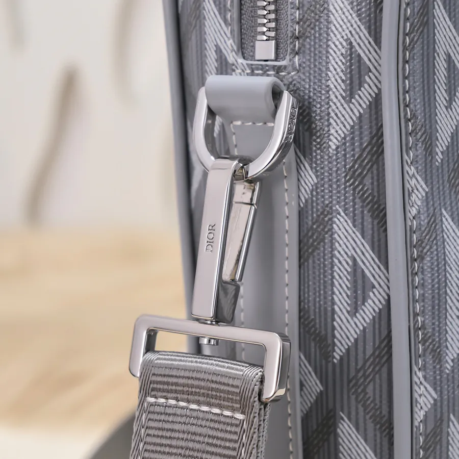 2024 Men's Hit the Road Briefcase Tote