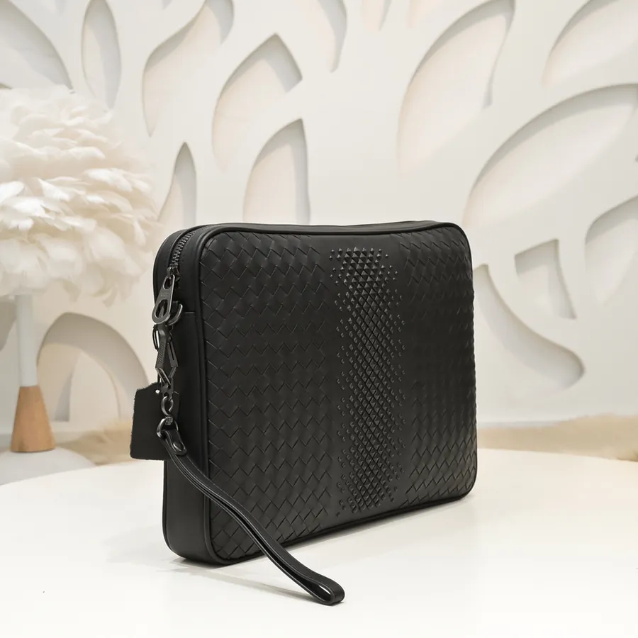 BV 2024 Men's Handbag Premium Quality, Elegant Design