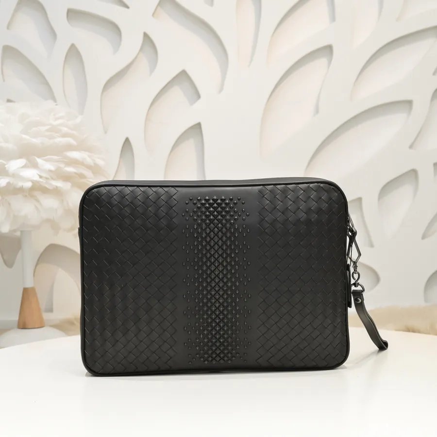 BV 2024 Men's Handbag Premium Quality, Elegant Design