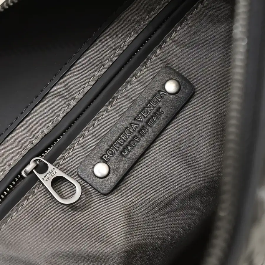 2024 Men's Handbag Premium Leather, Elegant Design