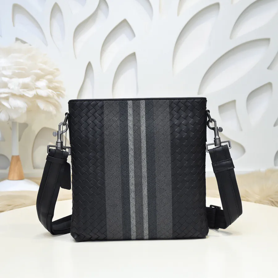 Men's 2024 Bucket Bag Intrecciato Design
