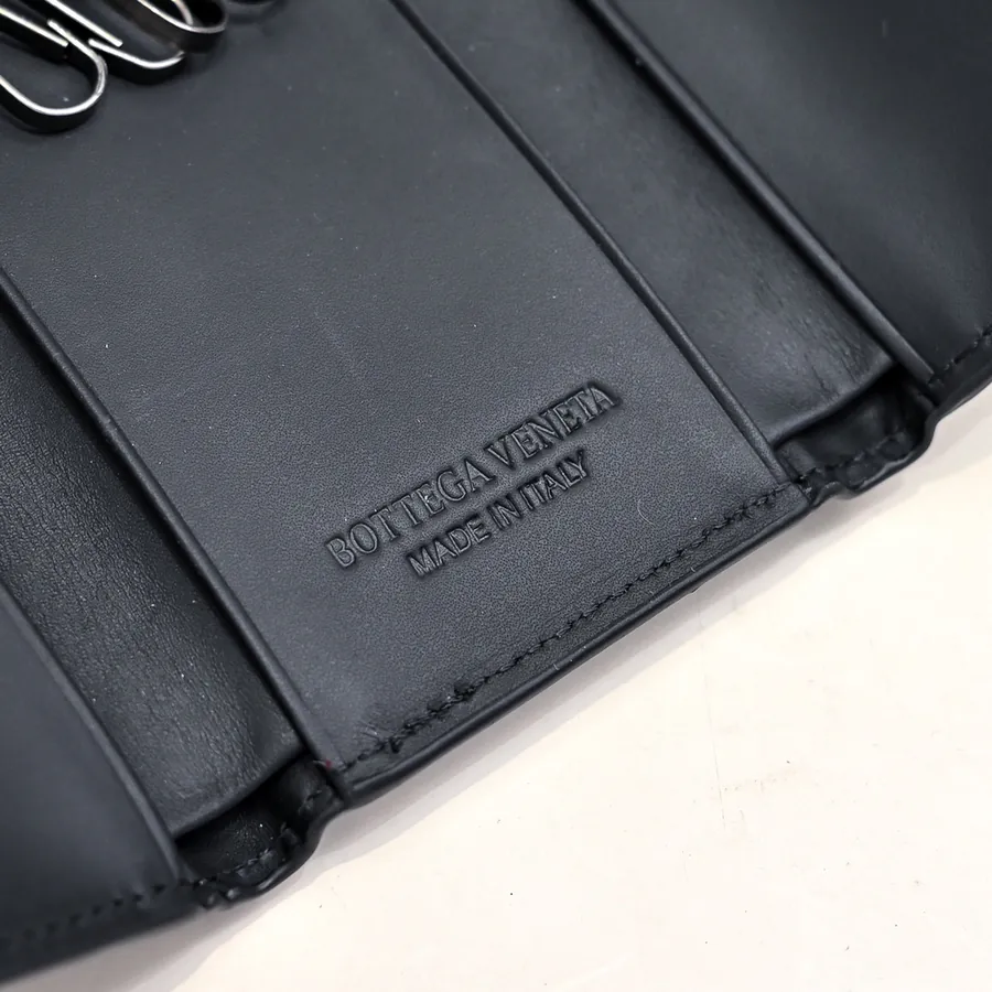 2024 Key Bag Premium Grained Calfskin, Elegant Design