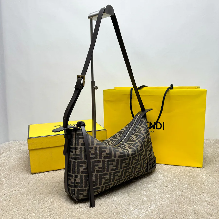 FENDI Simply FENDI Medium Handbag