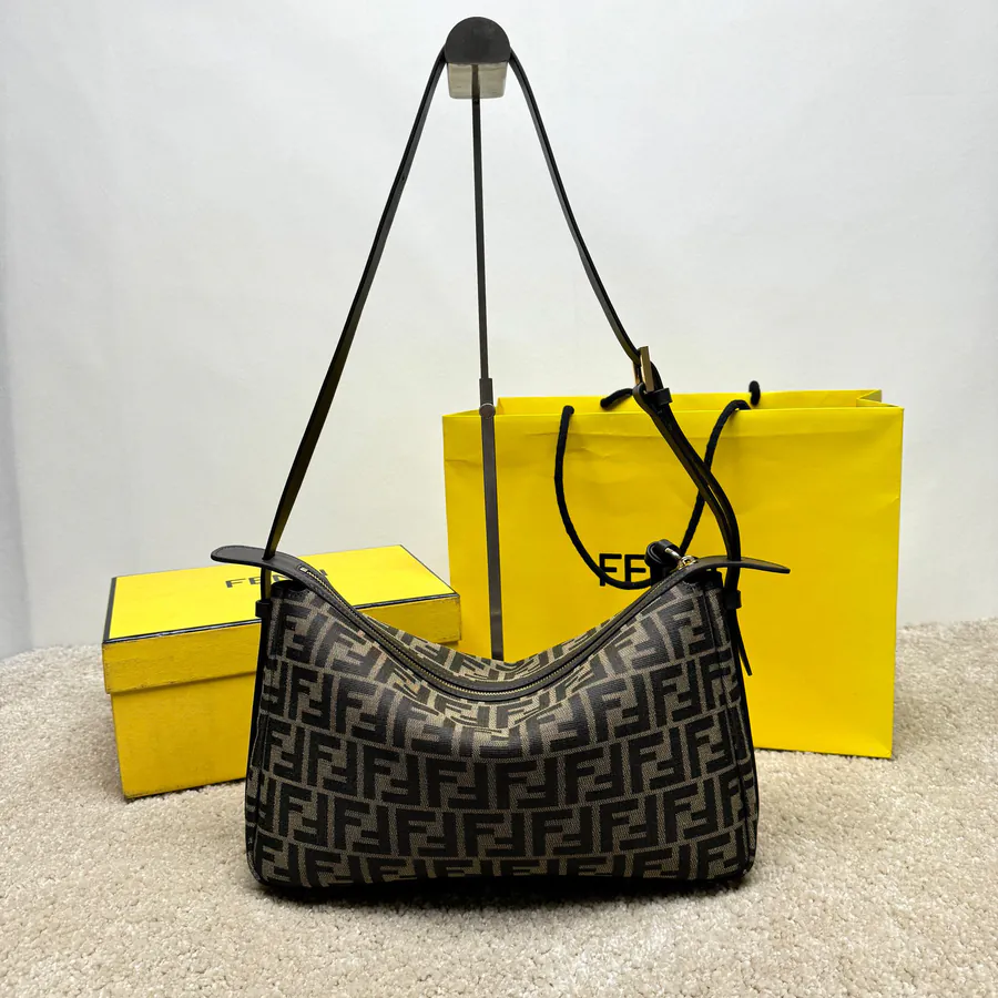 FENDI Simply FENDI Medium Handbag