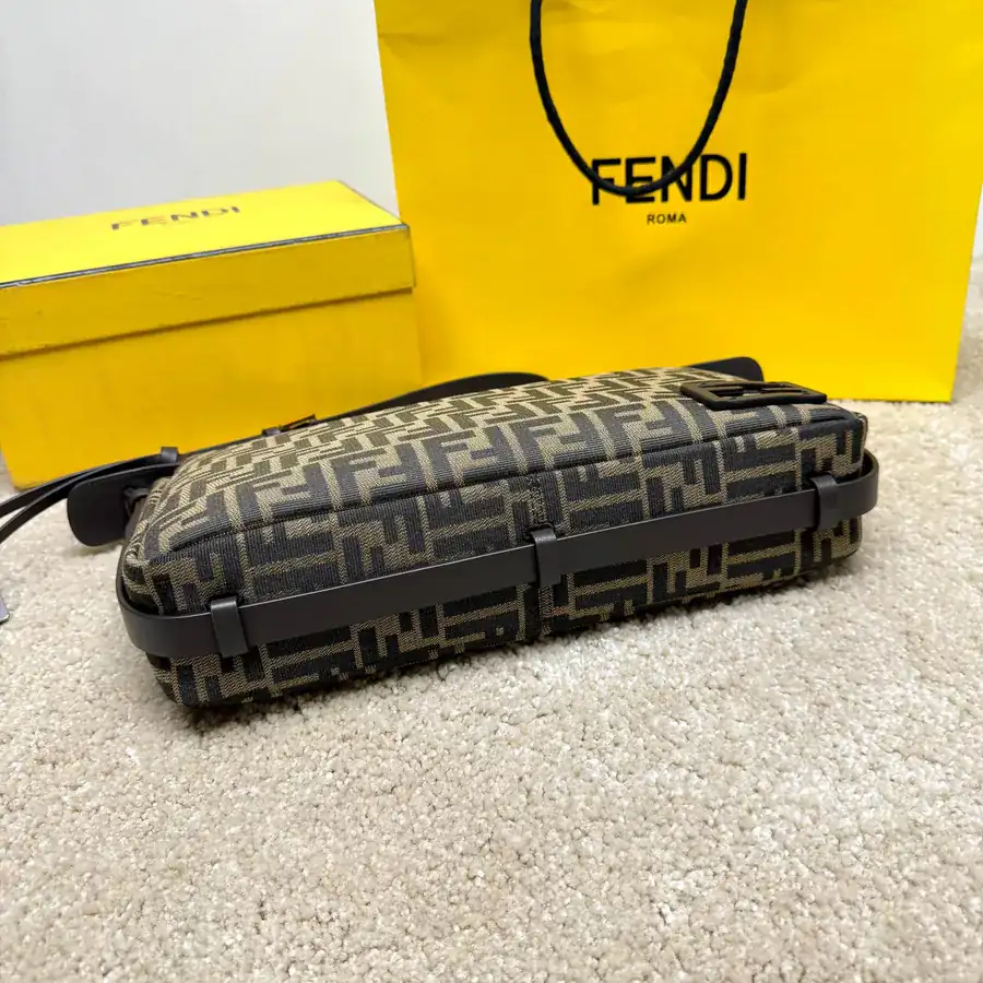 FENDI Simply FENDI Medium Handbag