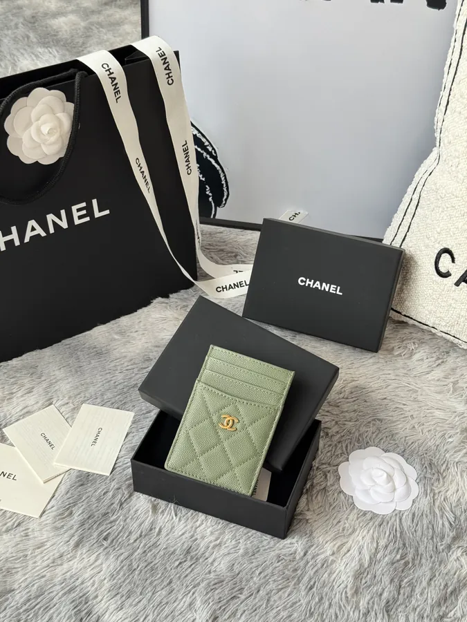CHANEL Mini Bucket Bag Cute and Practical