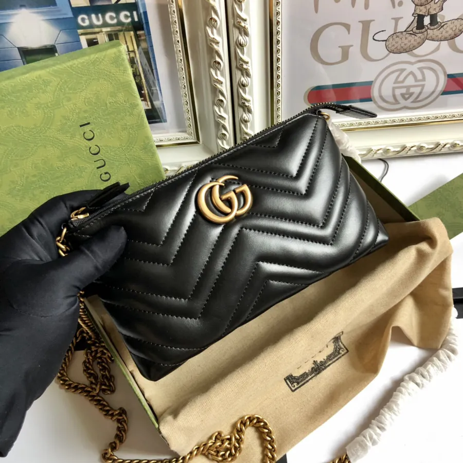 G Brand Chain Bag Handcrafted Leather, GG Logo, 22cm Width