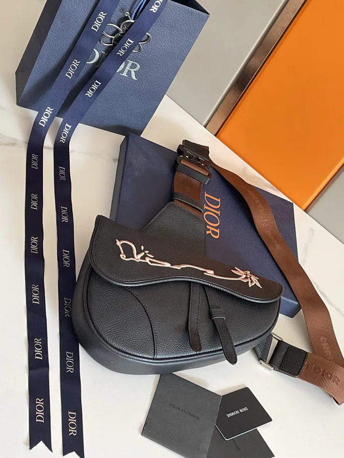 Cistian 1947 Saddle Bag with Grained Calfskin