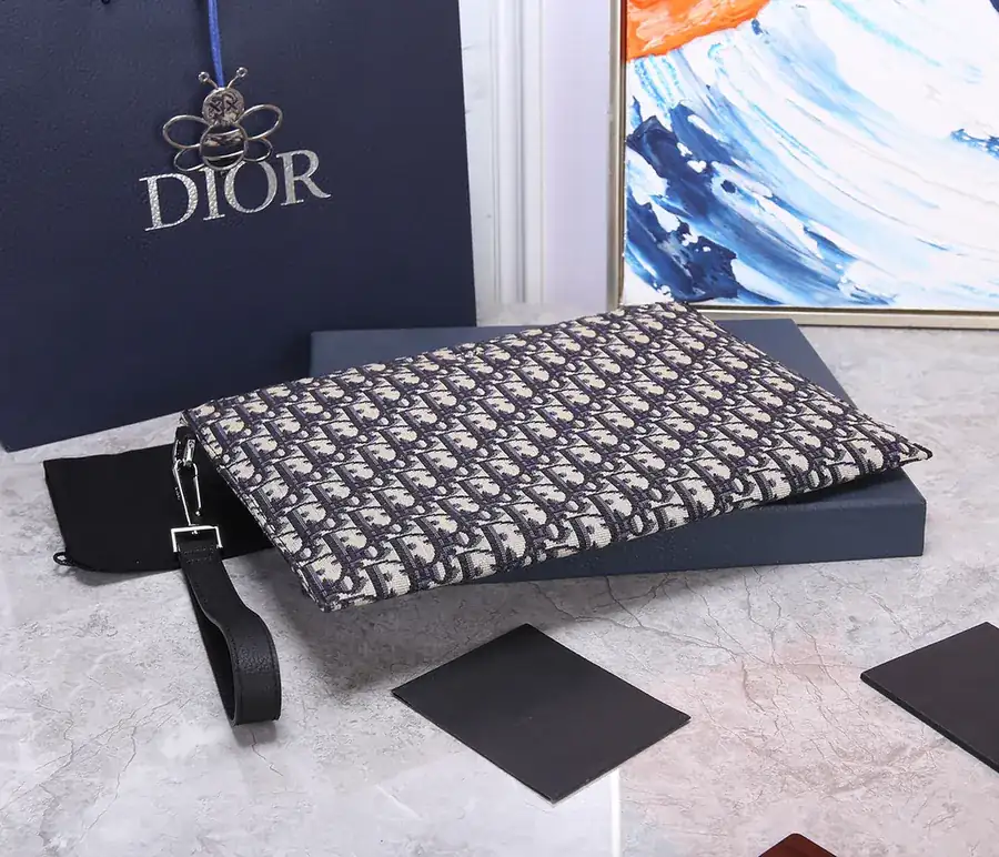 DIOR A5 Handbag Minimalist Design with Oblique Print and Grained Calfskin Details