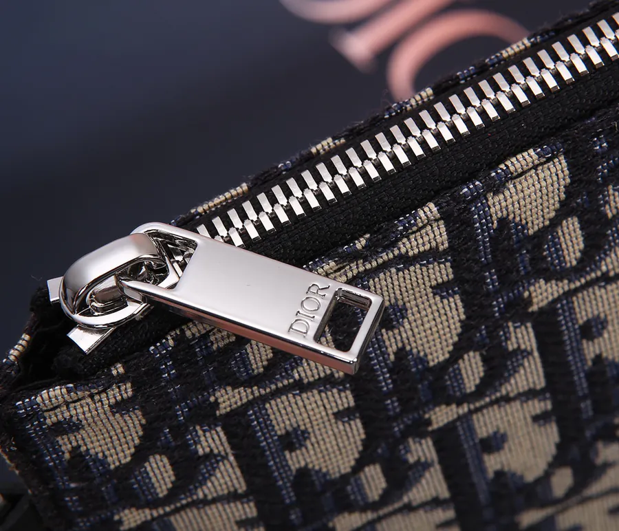 DIOR A5 Handbag Minimalist Design with Oblique Print and Grained Calfskin Details
