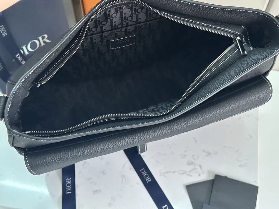 D House Saddle Soft Handbag with Grained Calfskin