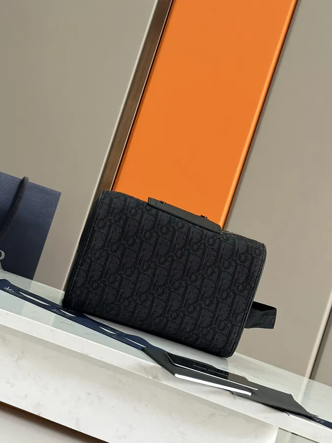 Lingot Washbag in Premium Canvas
