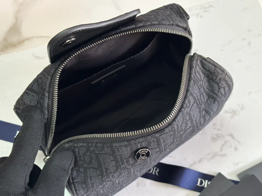 Lingot Washbag in Premium Canvas