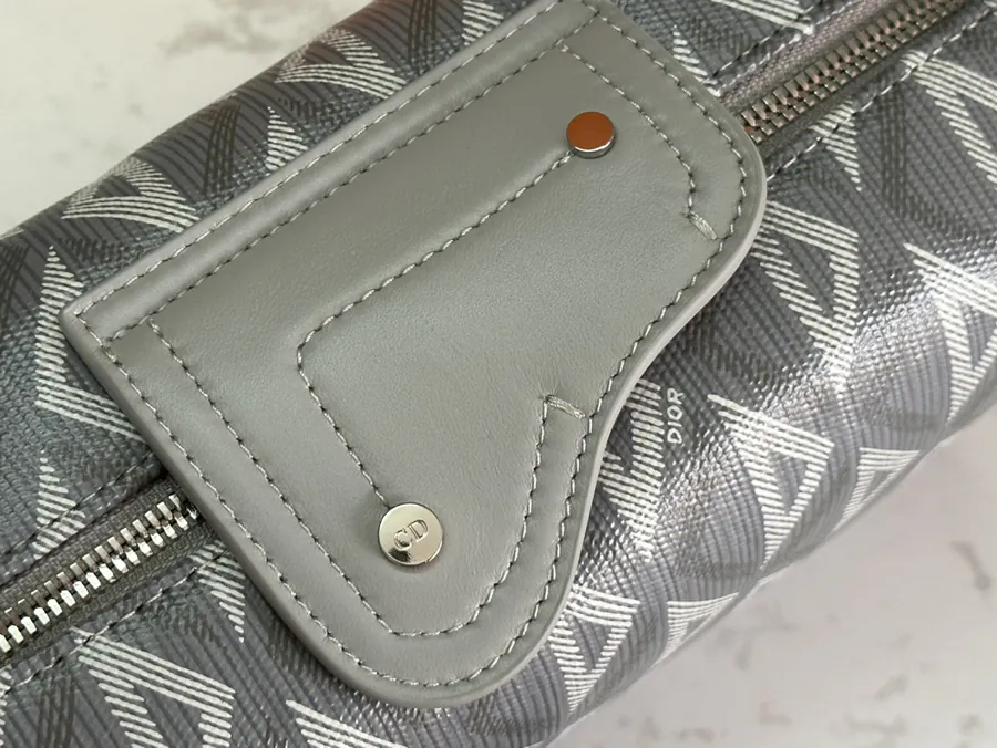 Lingot Washbag in Grained Calfskin