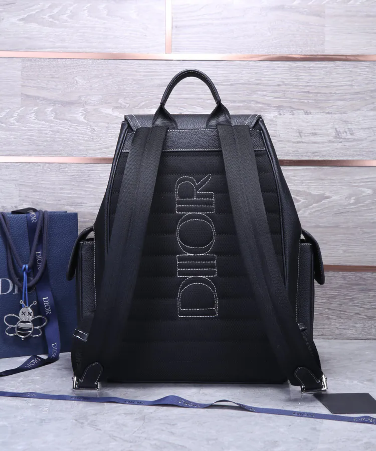 DIOR Saddle Shoulder Bag with Oblique Print and Grained Calfskin Details