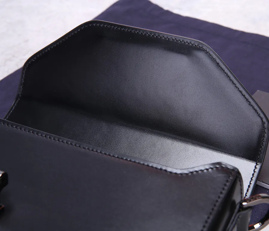 DIOR Messenger Bag Classic Elegance with Oblique Print