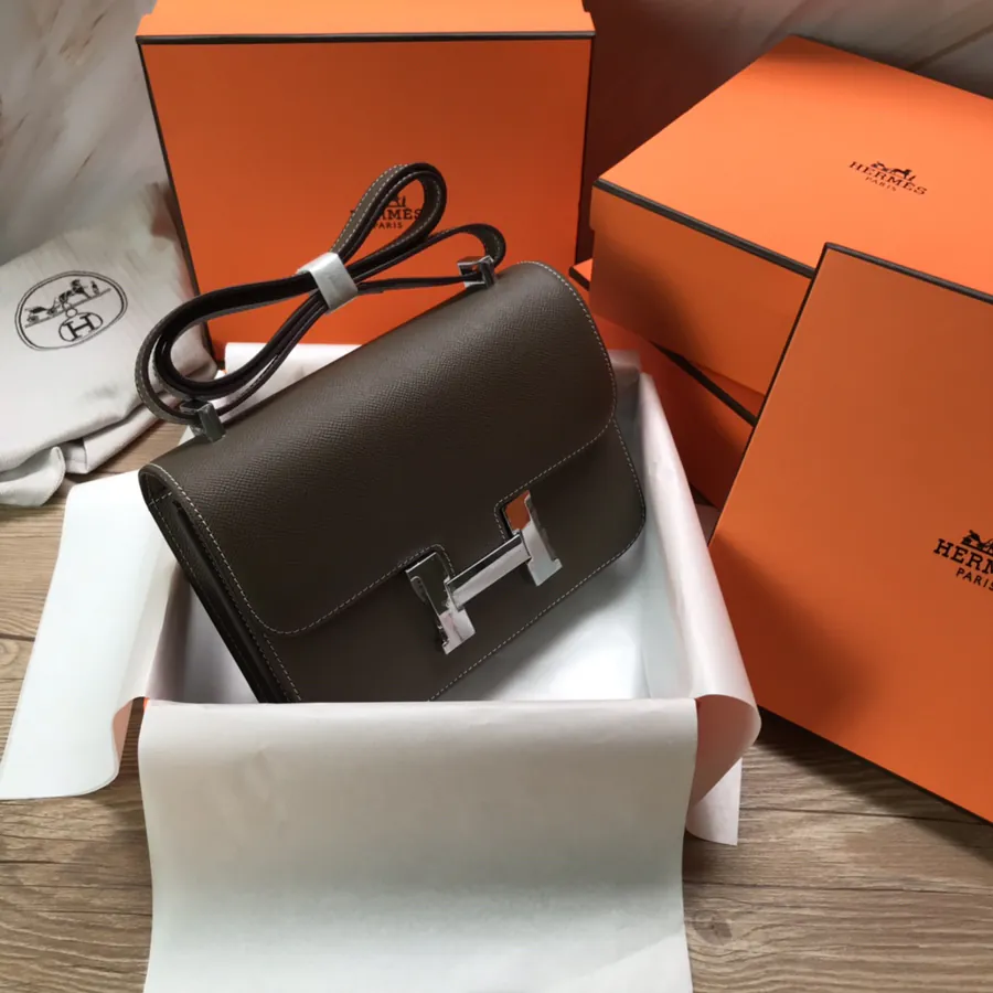 Constance 『康康』 23cm Bucket Bag with Gold and Silver Buckles