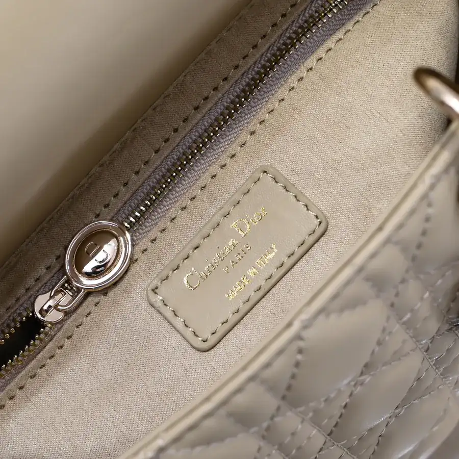 My Lady Bucket Bag in Grained Calfskin