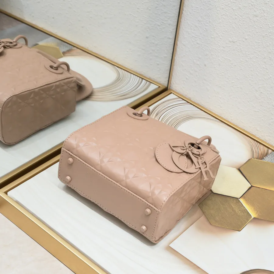 Lady Dior Mini 17cm
