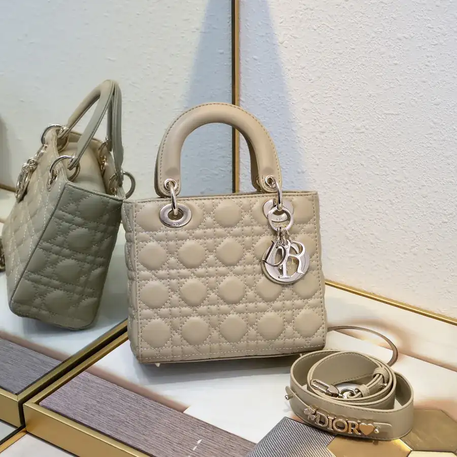 My Lady Bucket Bag in Grained Calfskin