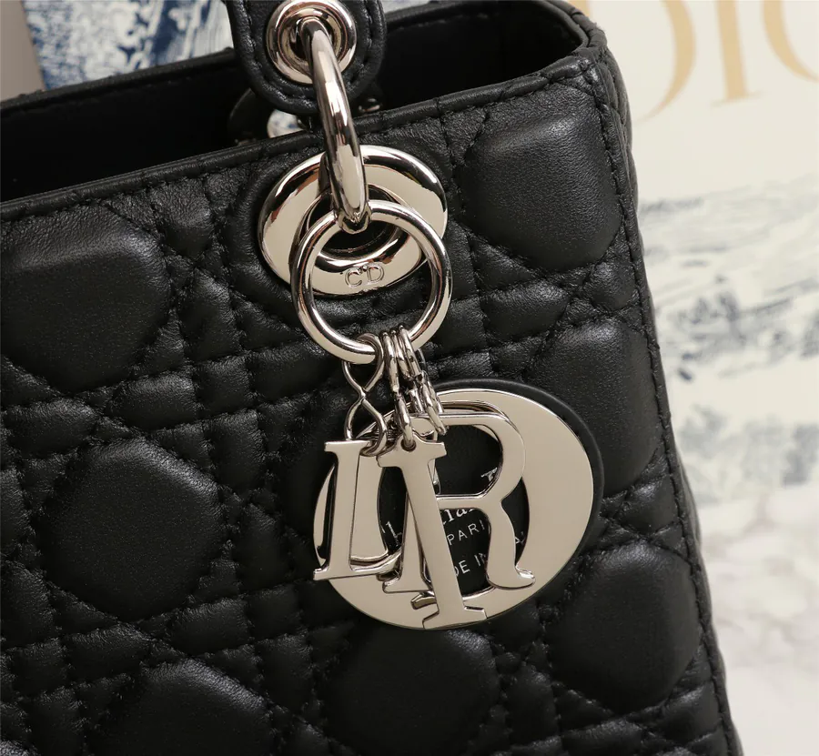 My Lady Letter Series Silver Clasp Lady Bag