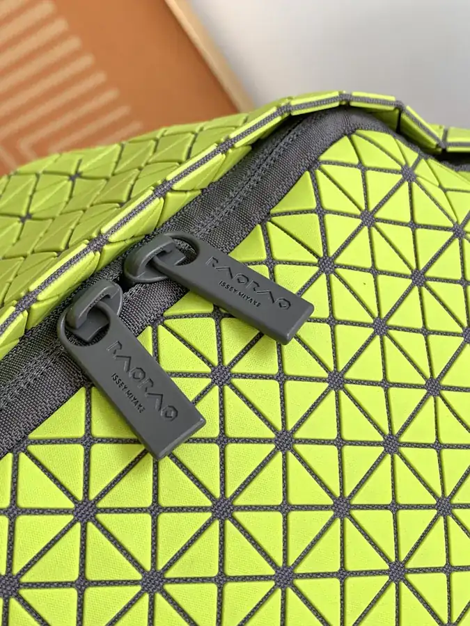 ISSEY MIYAKE Bao Bao