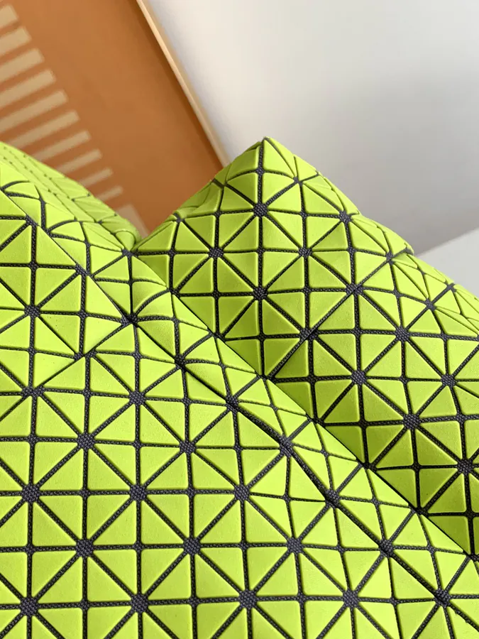 ISSEY MIYAKE Bao Bao