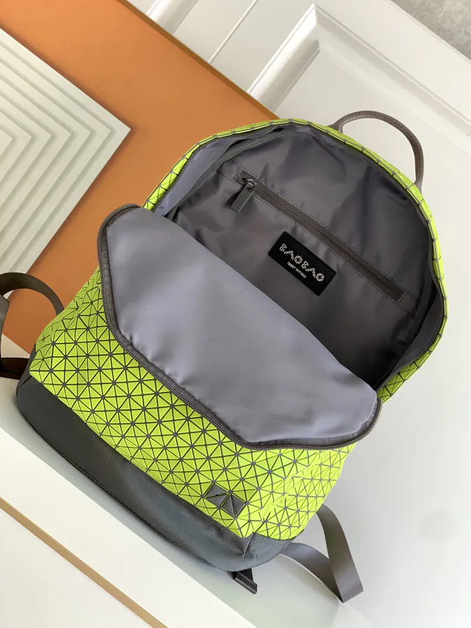 ISSEY MIYAKE Bao Bao