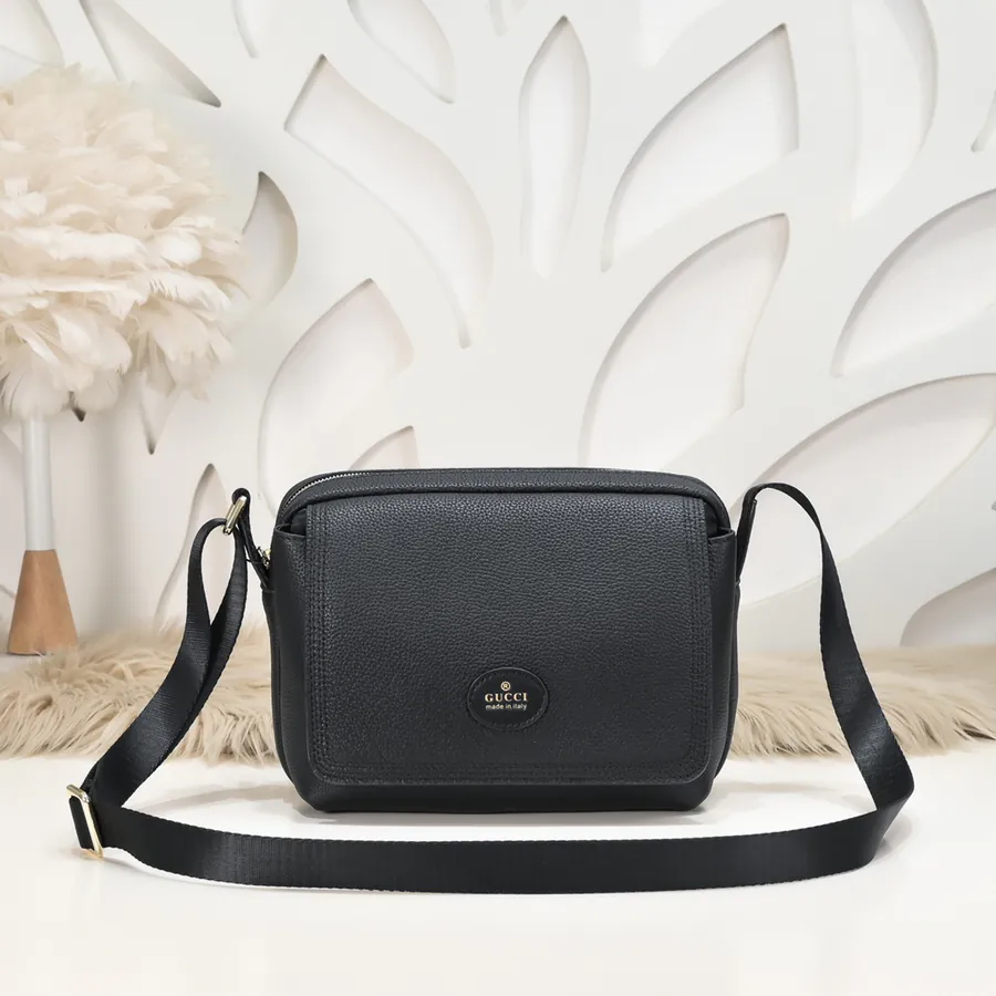 Gucci Men's Crossbody Bag Premium Calfskin, Elegant Hardware