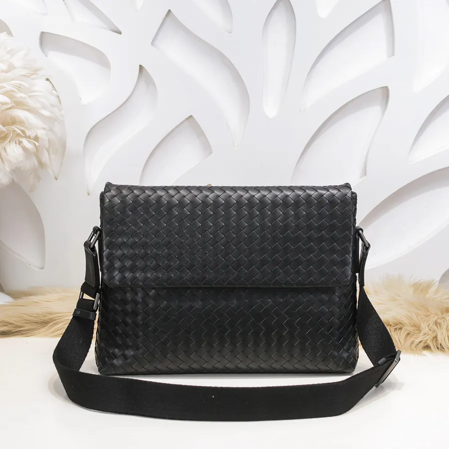 New Men's Crossbody Bag Premium Quality