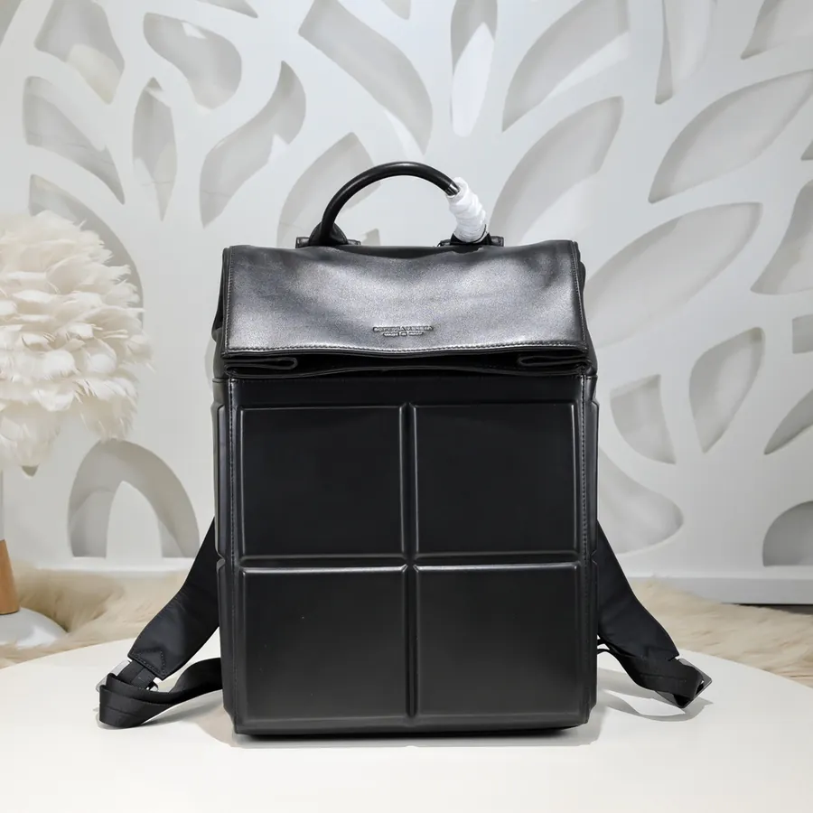 BV Latest Men's Backpack Premium Leather, Elegant Design