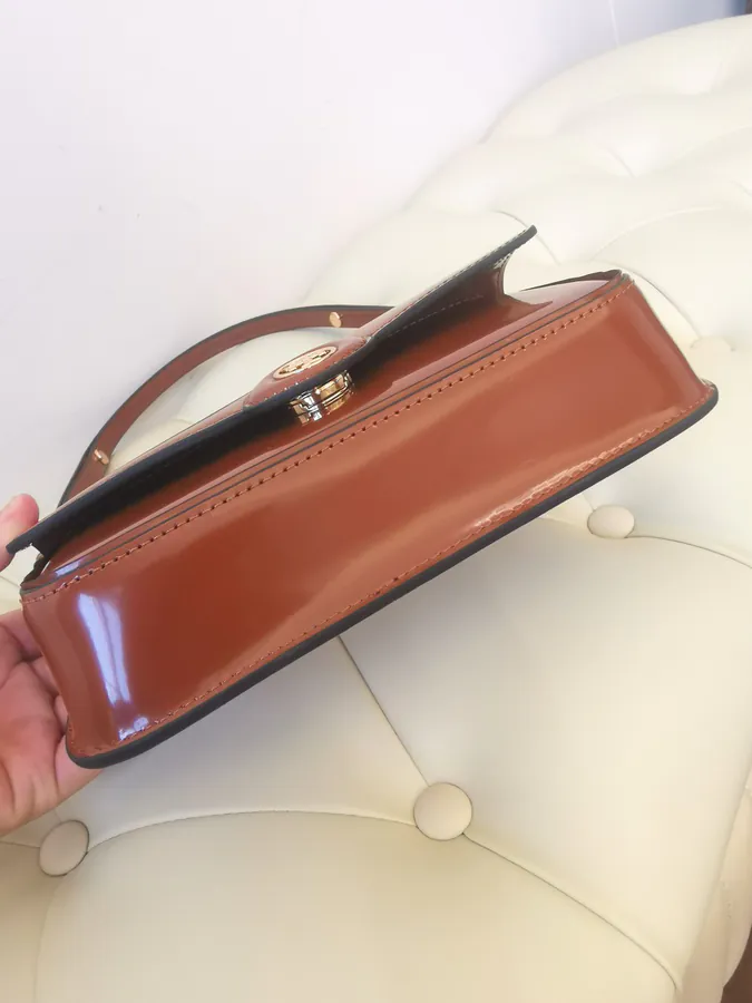 Tory Burch Robinson Bucket Bag Classic Vintage Style